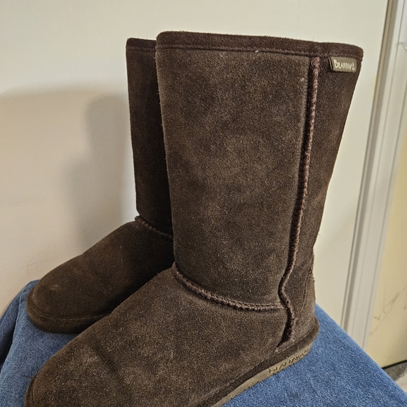 Bearpaw Chocolate Suede Boot Wool-lined - Picture 3 of 13